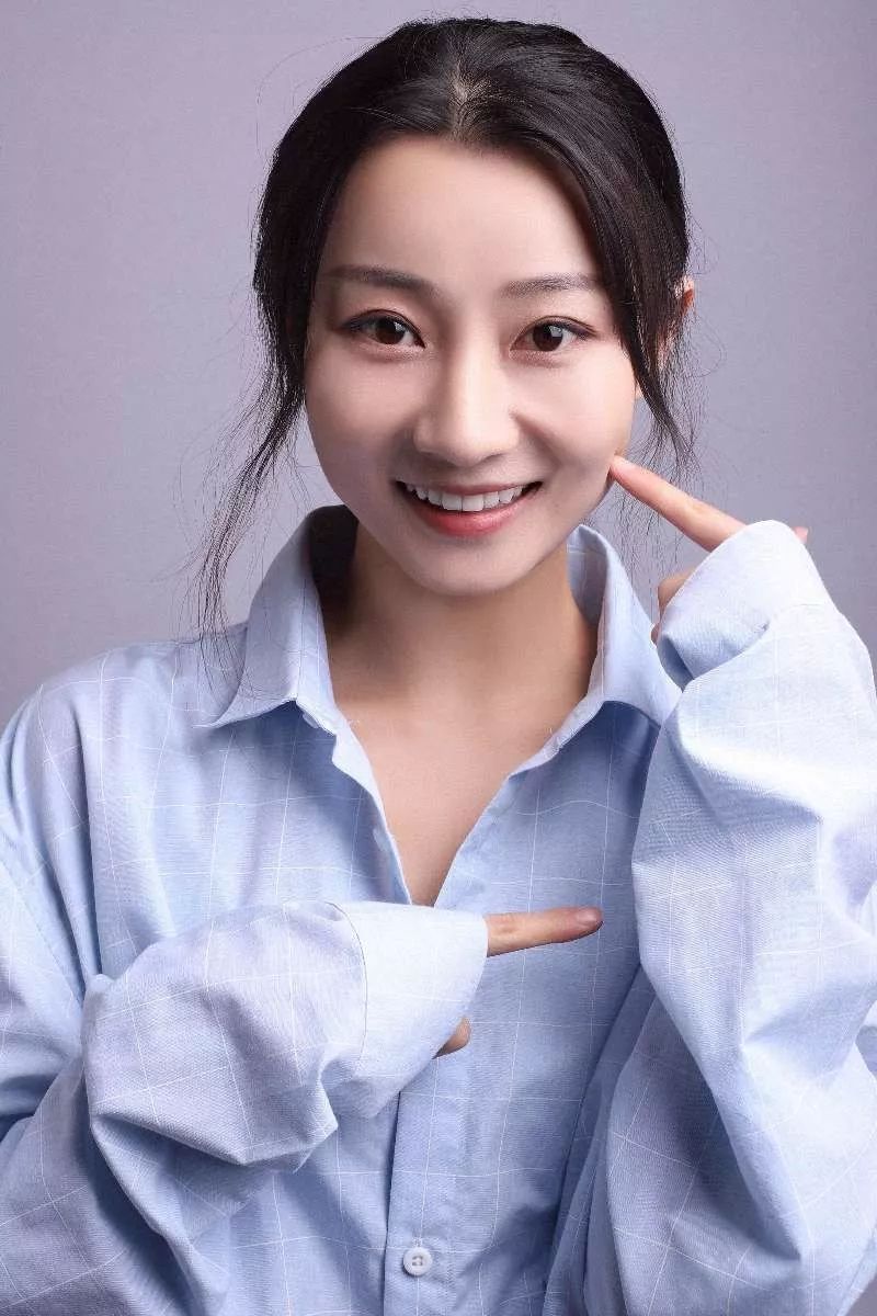 今天推送的是石河子市艺术剧院参赛选手王璇,她演讲