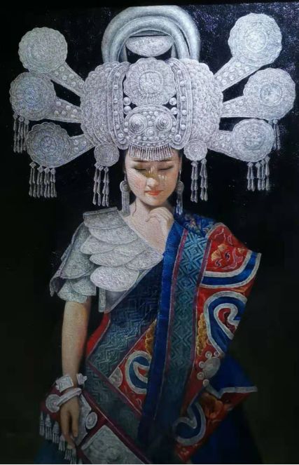 杨洪顺他的苗女深藏银衣里