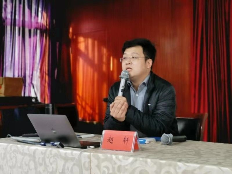 赵老师还呼吁各科老师在自己的学科教学中渗透心理健康教育,引导学生