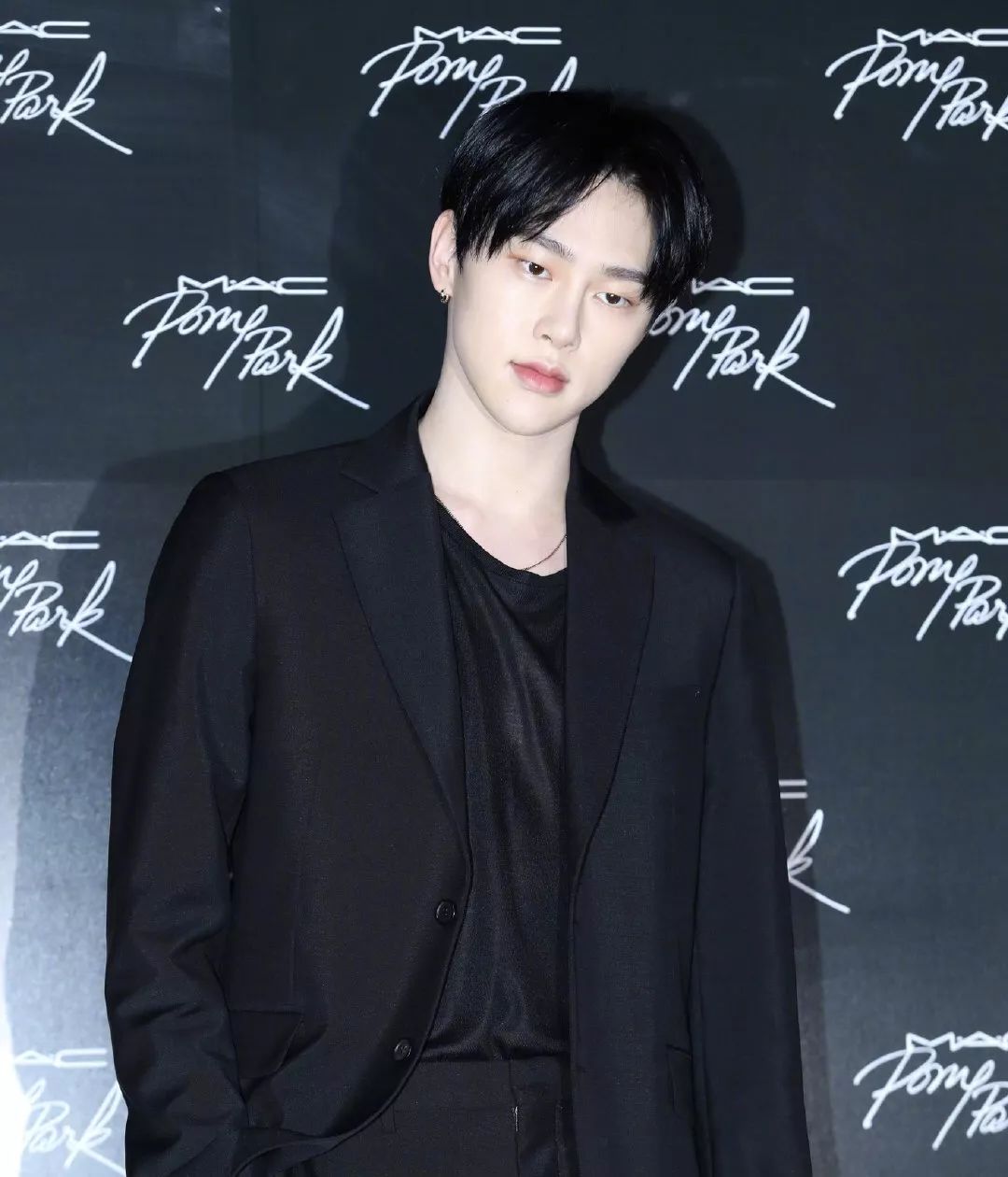 韩漫《女神降临》做到了!