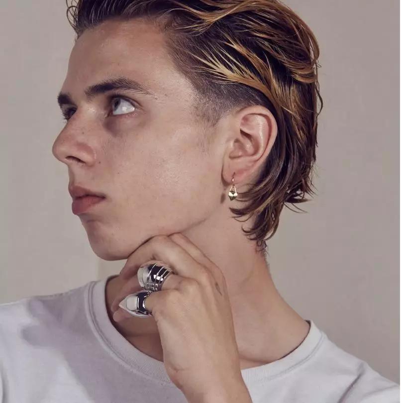 很幸运的是,从艺术学院毕业不久,汉娜·马丁 (hannah martin) 就得到