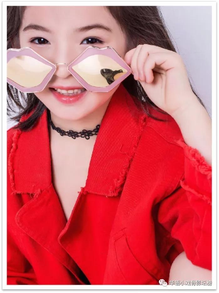 李昱萱┃全国爱心公益推广大使一路勇敢前行蜕变成蝶