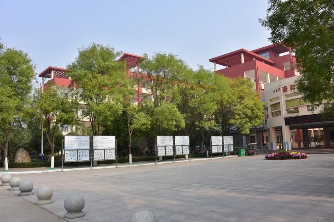 驻马店高级中学——秋之韵