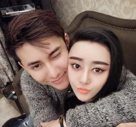 原创她用8年整成范爷,嫁入豪门老公整成李晨模样,孩子被暴露颜值!