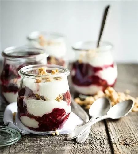 【美食diy】酸奶这样搭配,既美味又健康