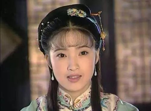 要不是看了演员表我也不太认得出来~还有龚蓓苾在《锦袍记》里的