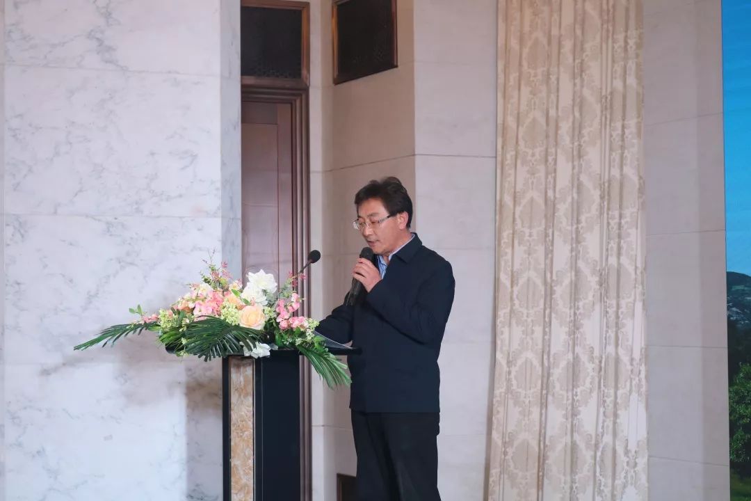 北戴河区政府副区长高银山在致辞中表示,作为旅游资源丰富的北戴河
