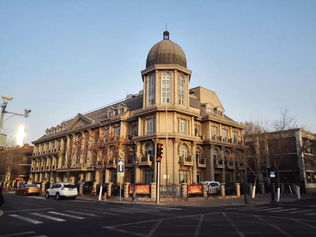 记忆博物馆—夜游意大利风情区酒吧等等地铁站坐到建国道出来就是了