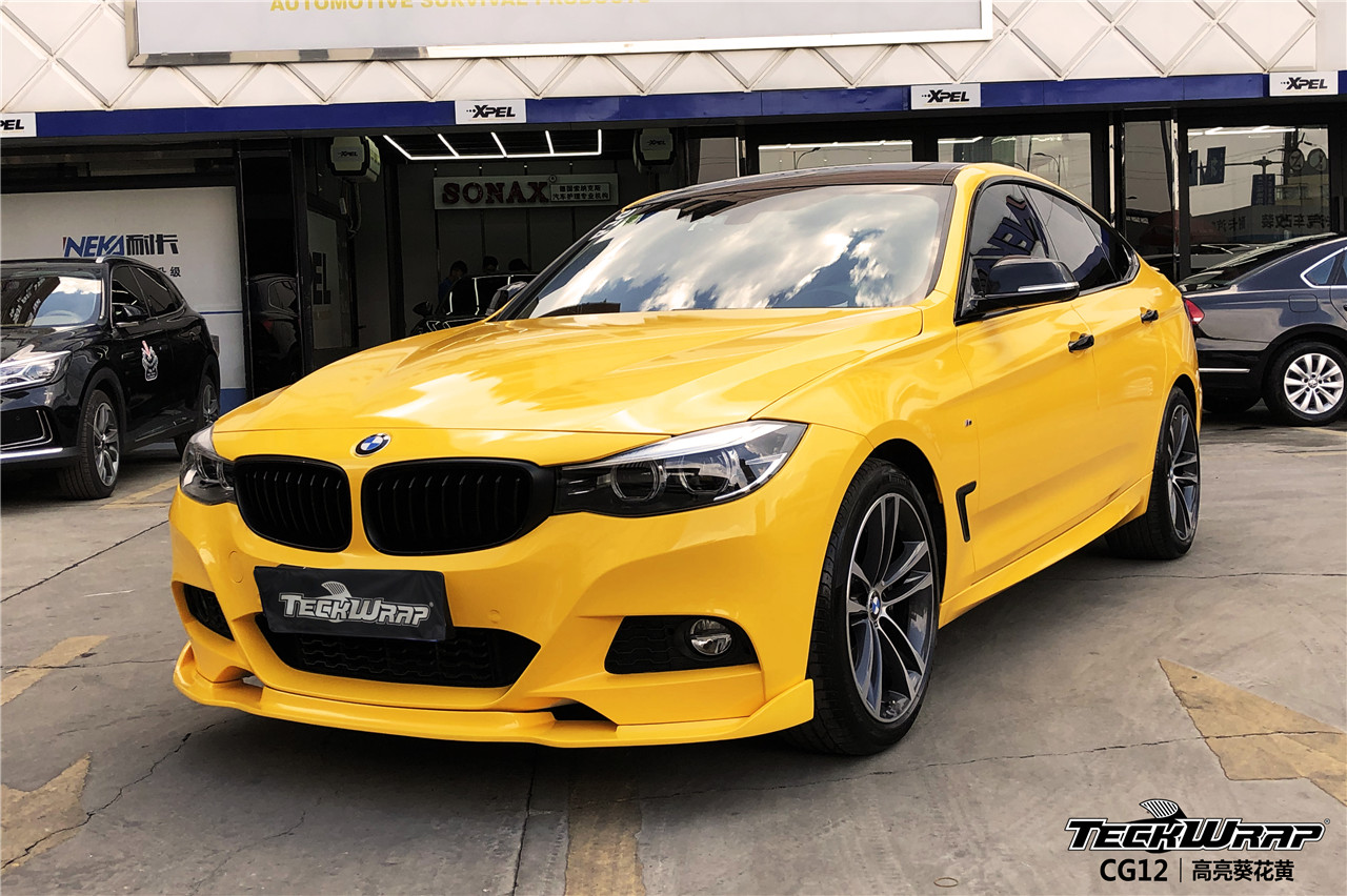 宝马330i惹火的吸睛黄teckwrap秃鹰汽车车身改色贴膜