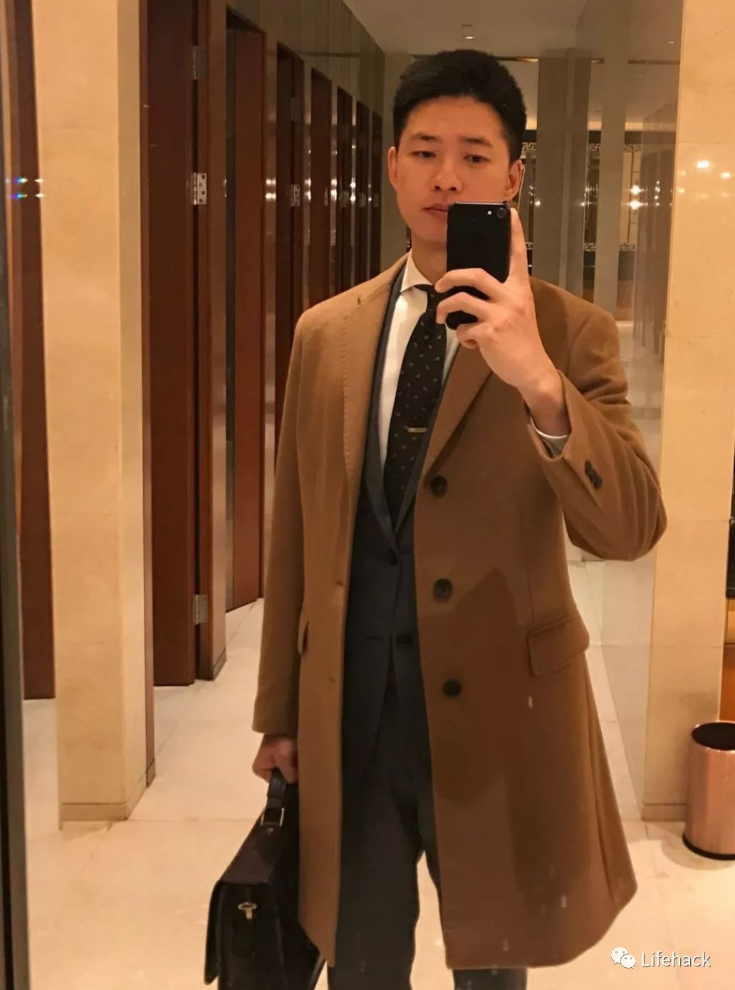 休闲装我来拍~近期的工作照~最后再撒把糖,看看我们的情侣穿搭照!