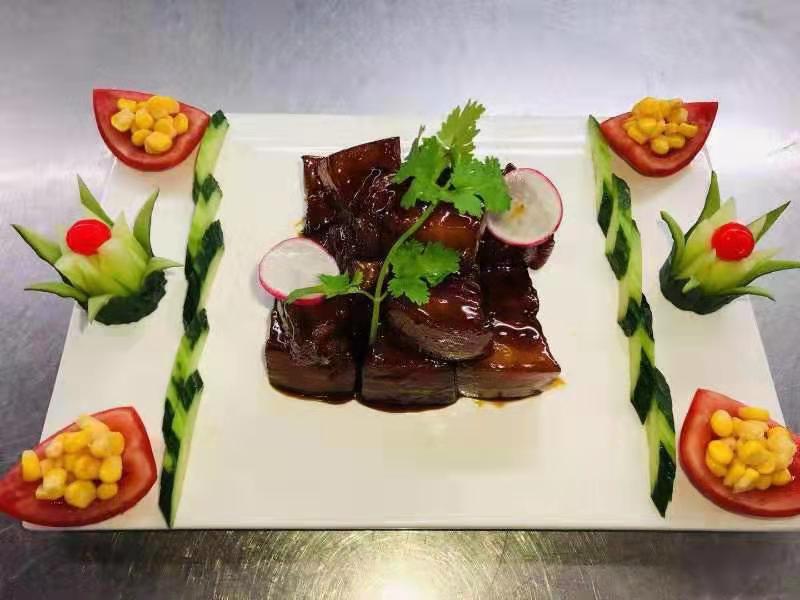 菜名:《孜然羊排》原料,羊排,自制卤水,制作,卤制,拍面粉,下油锅炸