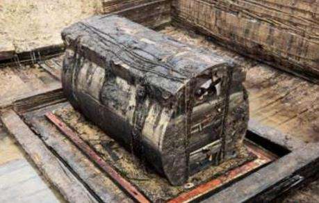 长白山考古,发现了800年前"九龙抬棺",网友:盗墓笔记成真了