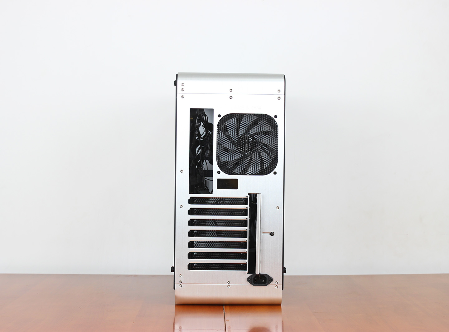 向光污染低头升级体验乔思伯cr1000gt风冷散热和机箱