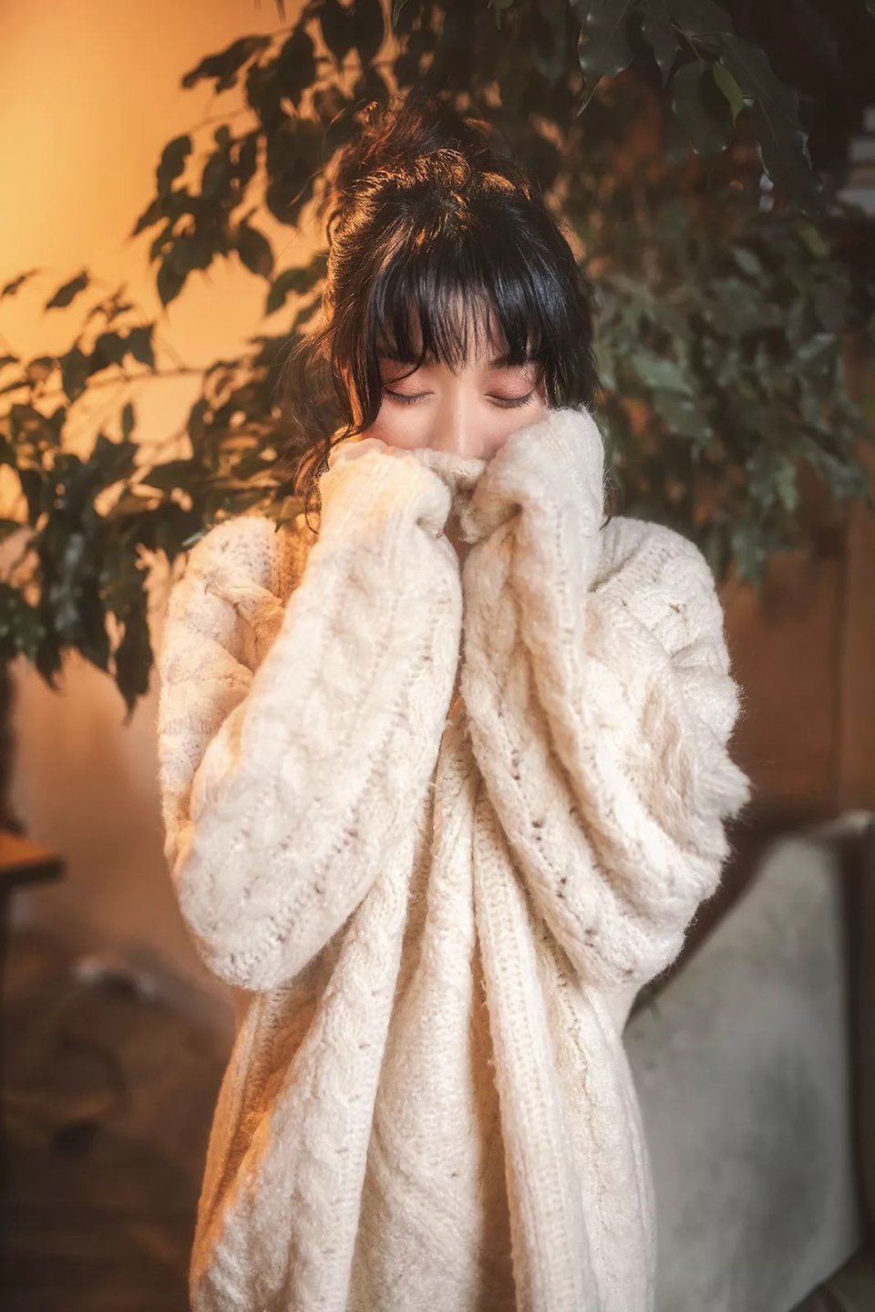 原创浪漫的文艺气息咖啡馆人像如何拍出唯美优雅感