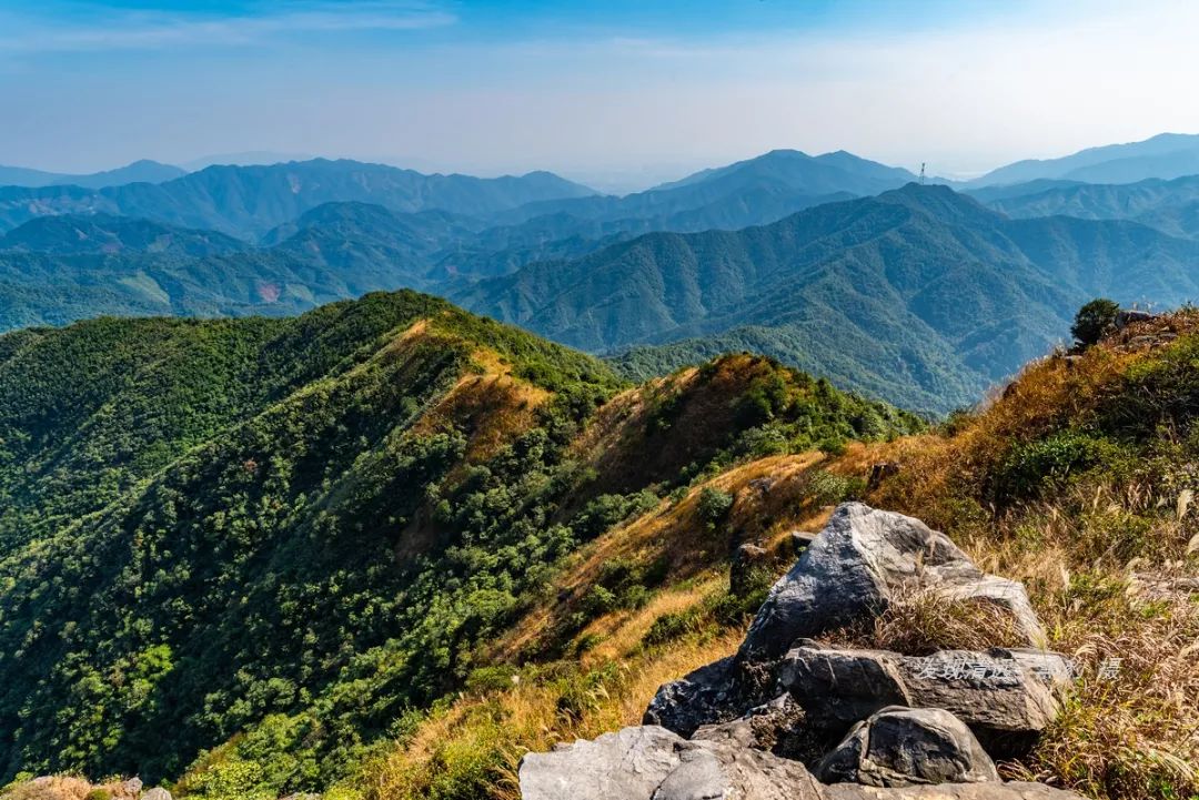 再登清远笔架山主峰北流顶,未曾想转瞬已是十年!