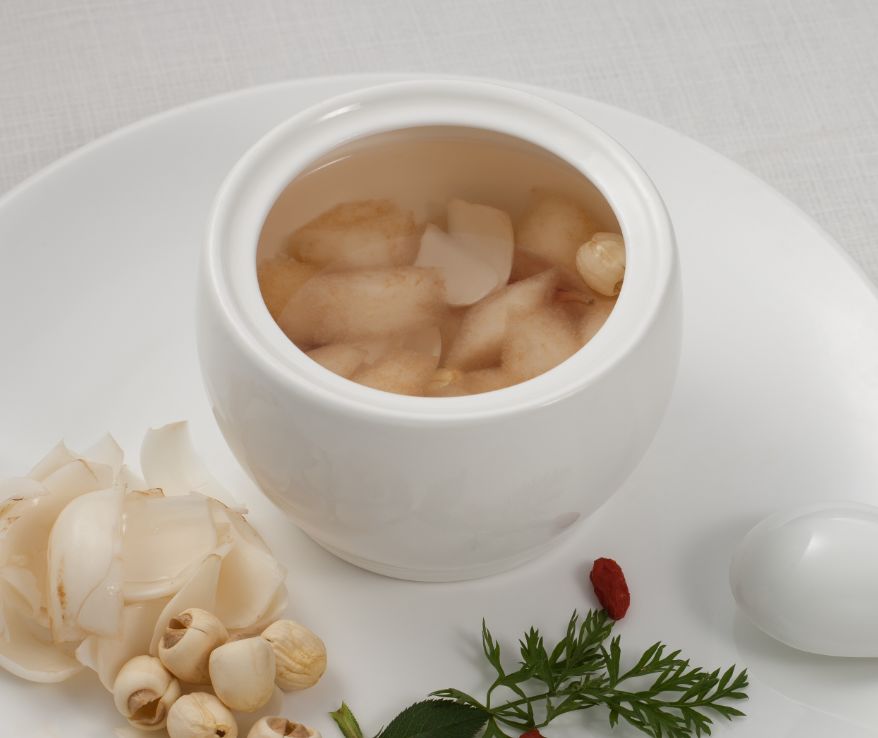 沾着淡淡莲香让人想虚度一日也不愿辜负这个秋冬干蒸老百合清蒸食材