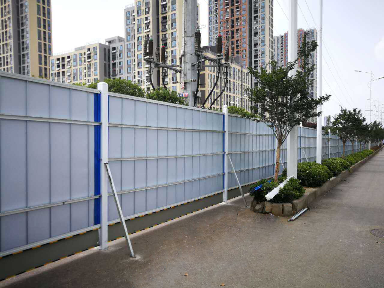 南京彩钢板围挡安装注意事项,不可遗漏重要的这点