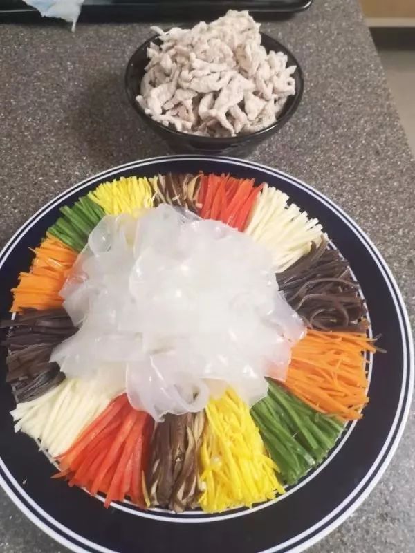 平度名菜"热拌凉"在美受追捧