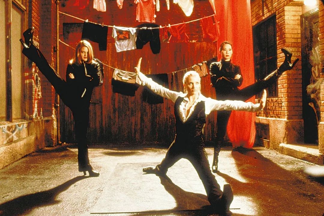 霹雳娇娃爆燃开打