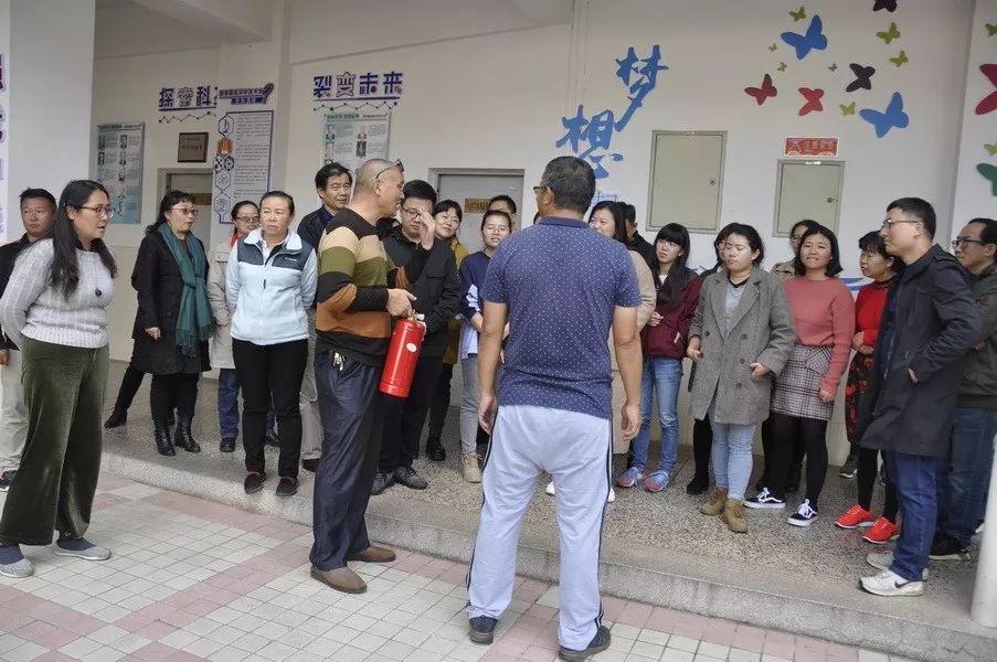 消防安全演练你我共参与记官渡区第五中学消防演练活动