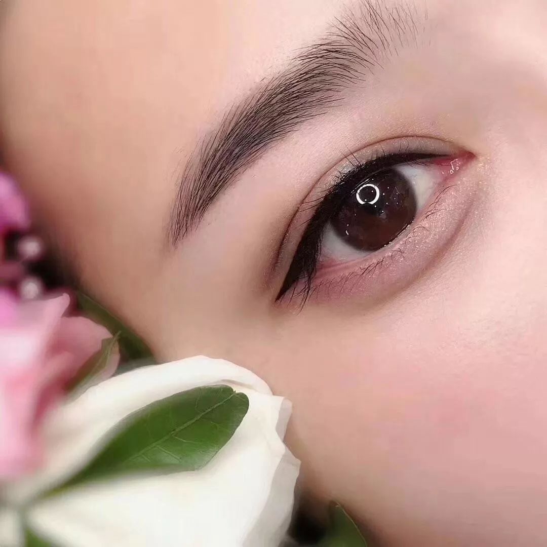 对于常见的美瞳线问题纹绣师如何挽救失败的美瞳线