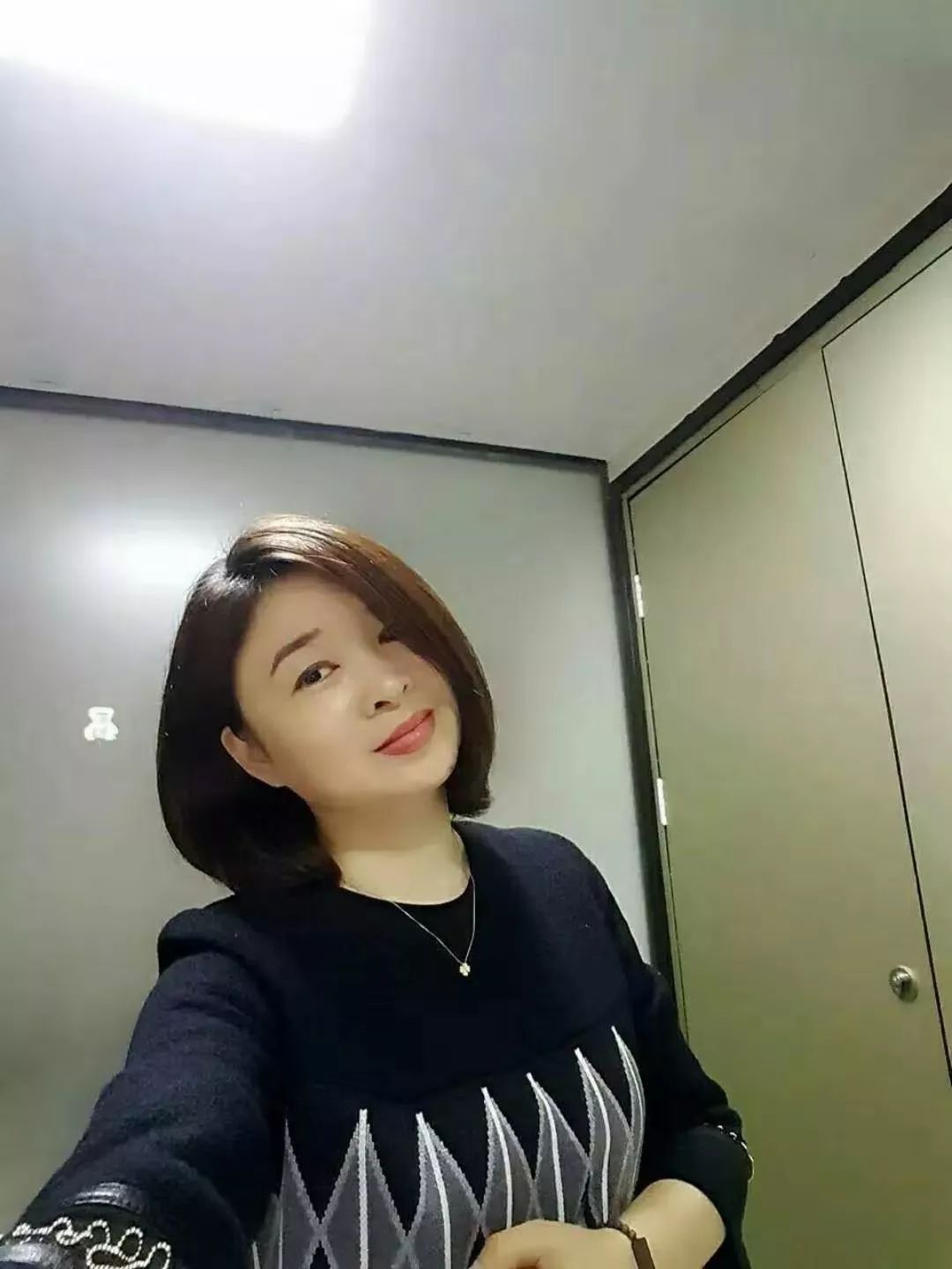 本期隆重推出瑞诺美女老总我们的李大美女