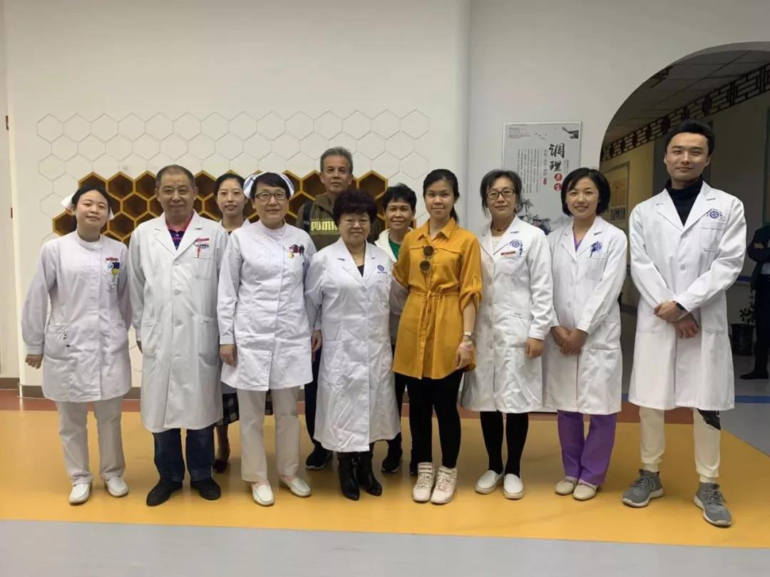 天健医院杨春华一位来自马来西亚视网膜色素变性患者的求医经历