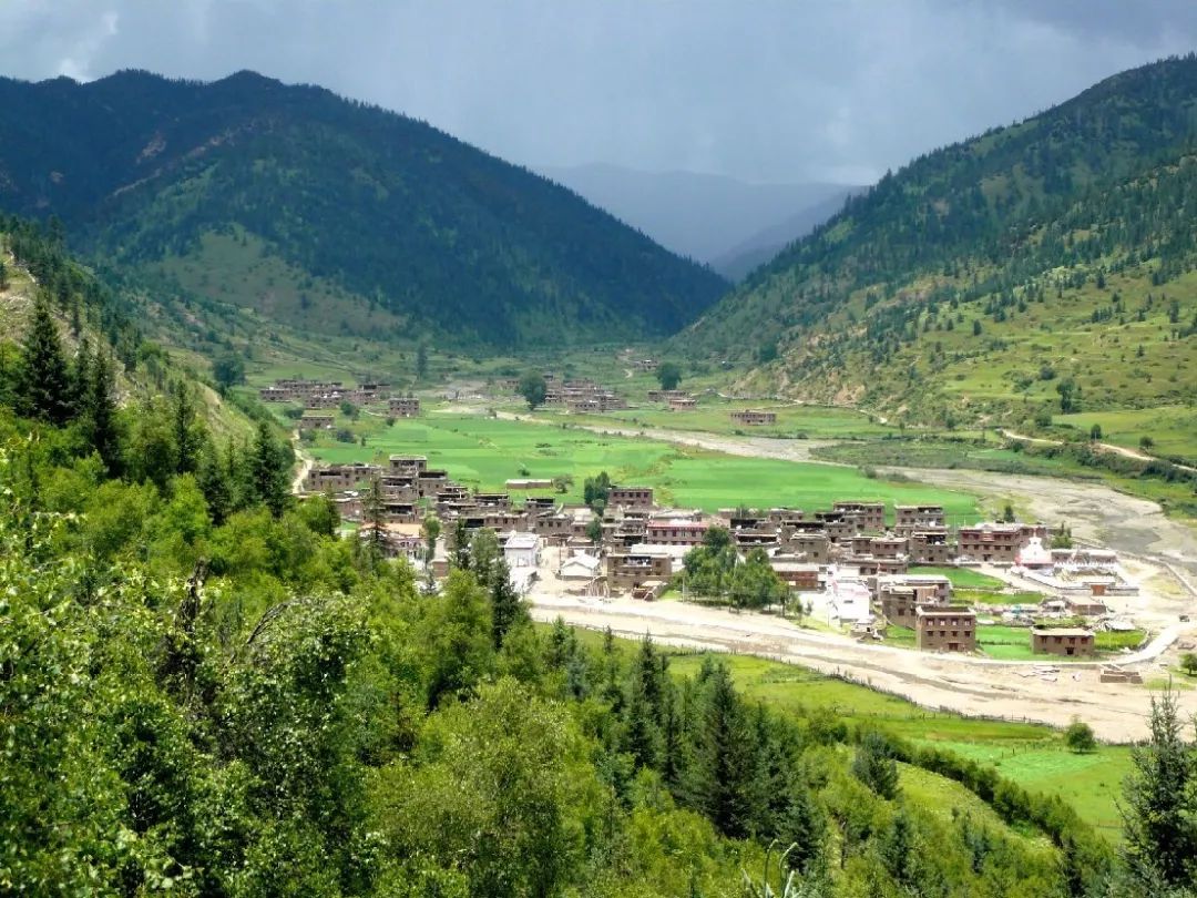 当青稞酒在心里歌唱的时候川藏线上一个康巴汉子村的变迁