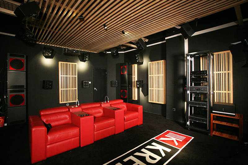 面对残酷的电影音效尽显专业风范kenkreisel全景声家庭影院系统