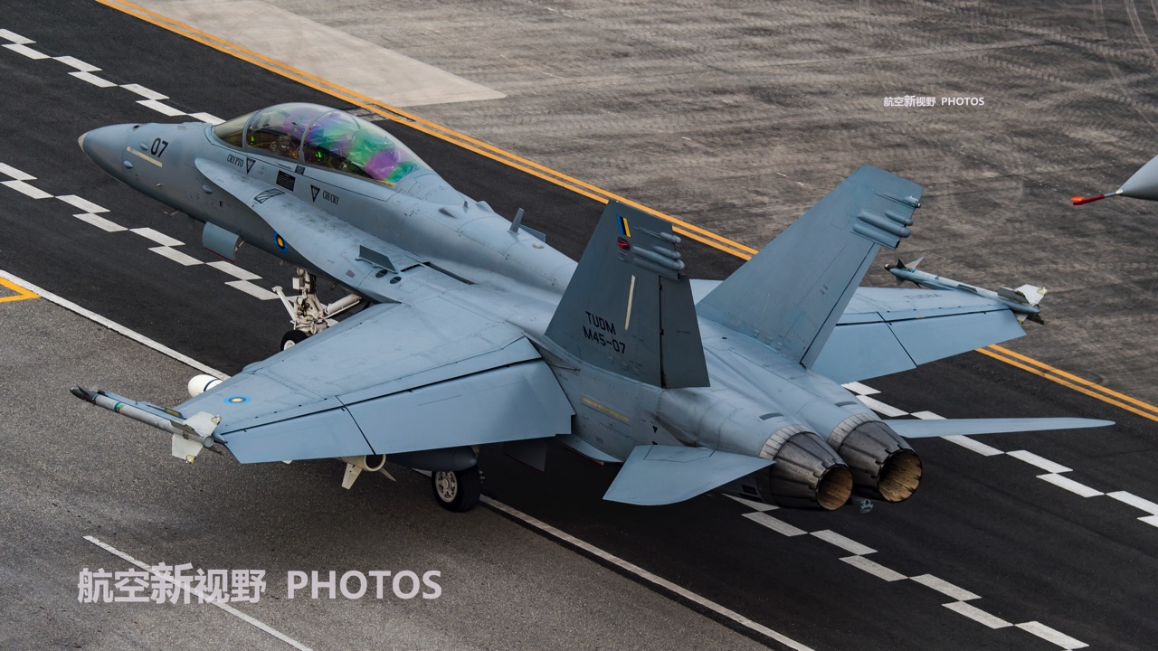 f/a-18大黃蜂戰鬥機原型機於1978年首飛成功,是當時美國航空工業第4款