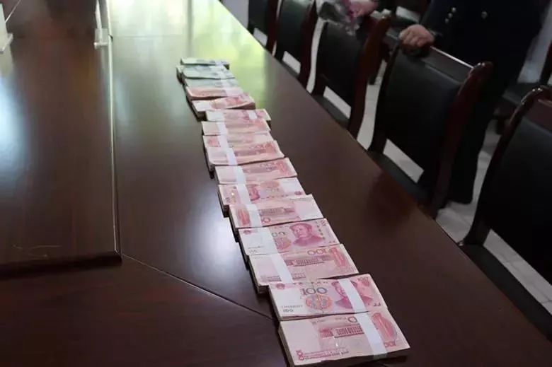 天水某男子冒充国家工作人员,骗取他人现金15万余元!