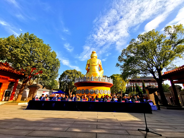 岳阳圣安寺内举行2019大型消防演习活动