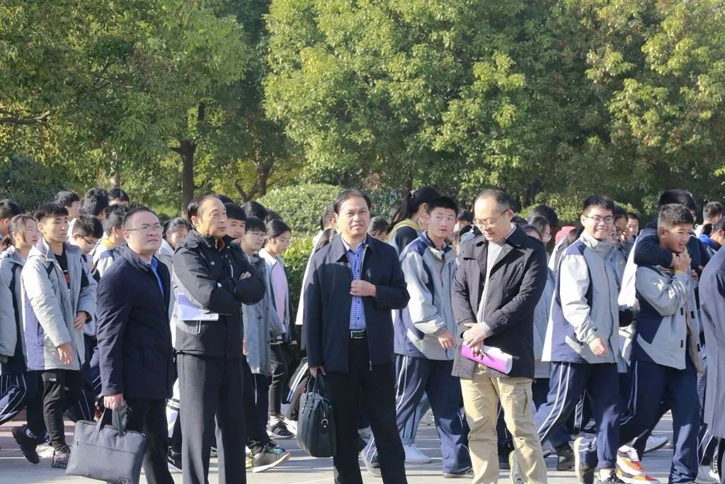 【二中资讯】盐城市教育局对我校进行教学视导