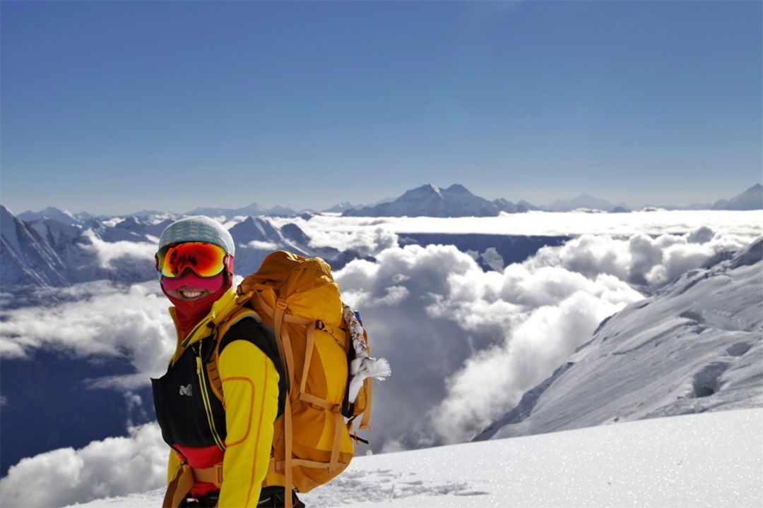 女性登山家韩子君雪崩中幸存南坡北坡均登顶珠峰丨max探索客