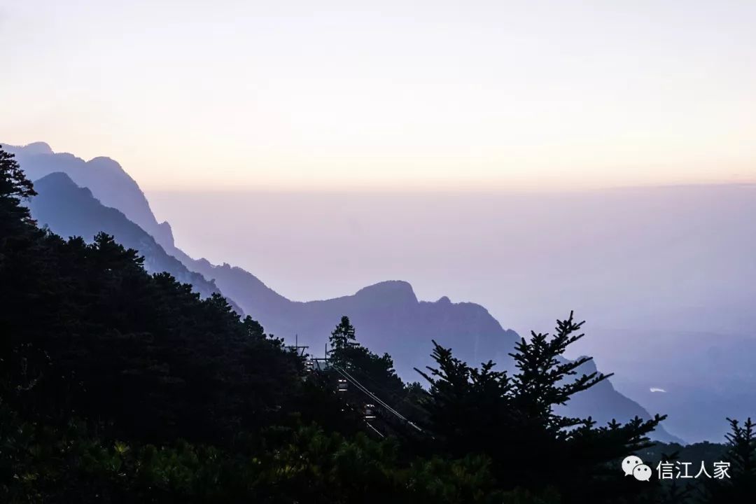 含鄱口觀日出廬山隨拍之一