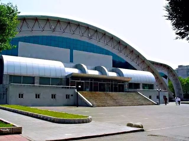 那些年我们在吉大盖过的楼