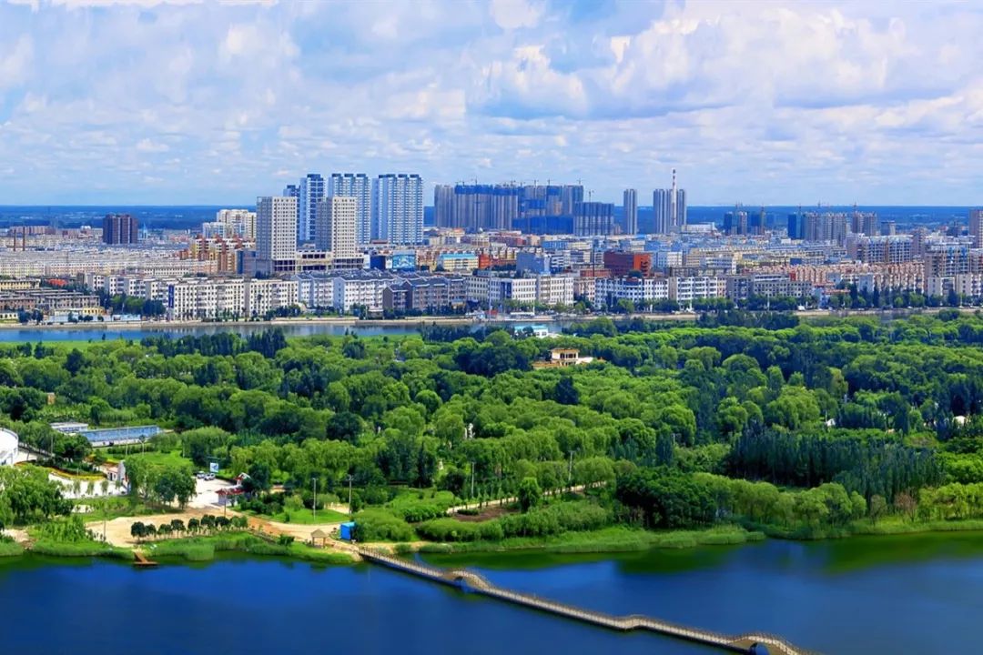 创建之初,我市就成立了创建"无废城市"工作领导小组,多次召开推进会议