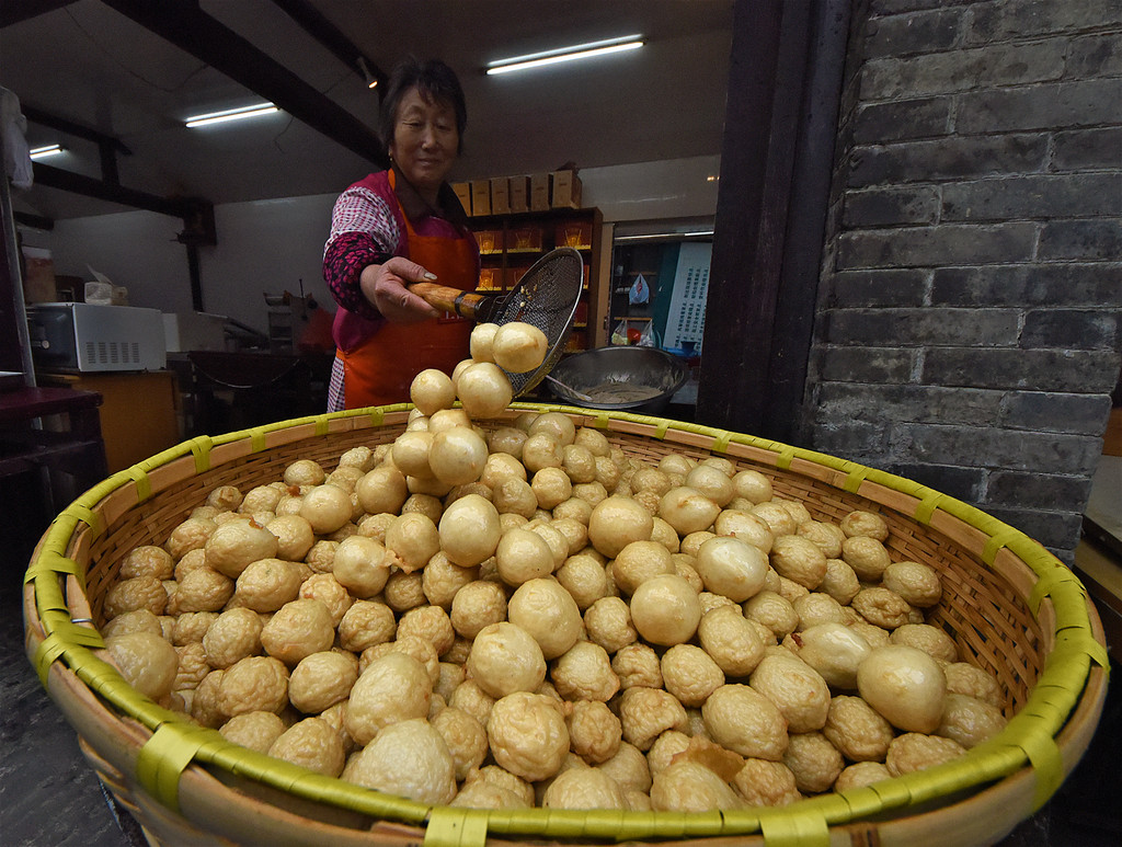 溱潼古镇小吃特色图片