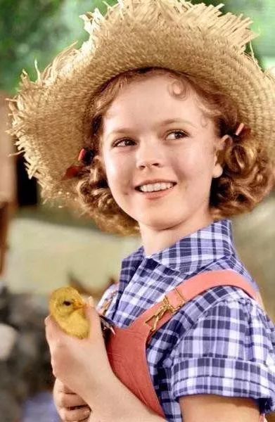 美国百年最伟大女演员小公主童星秀兰.邓波儿从小美到老的女人