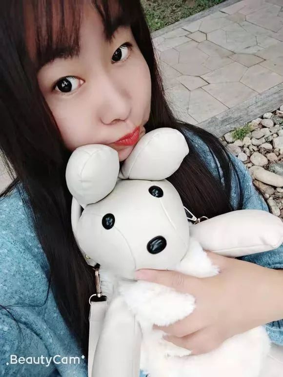 社会一男子被骗到临汾做传销还和两女共开一间房