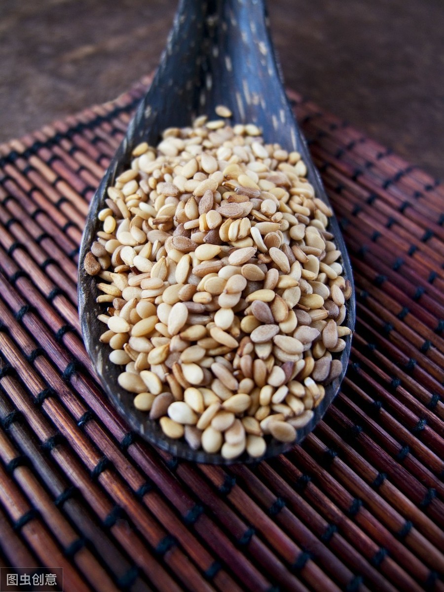 生芝麻什么时候吃最好吃生芝麻的最佳的时间