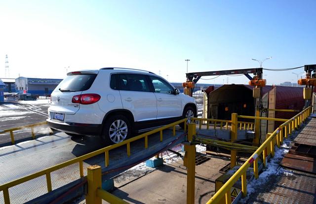 汽车坐火车去三亚让自驾游更任性