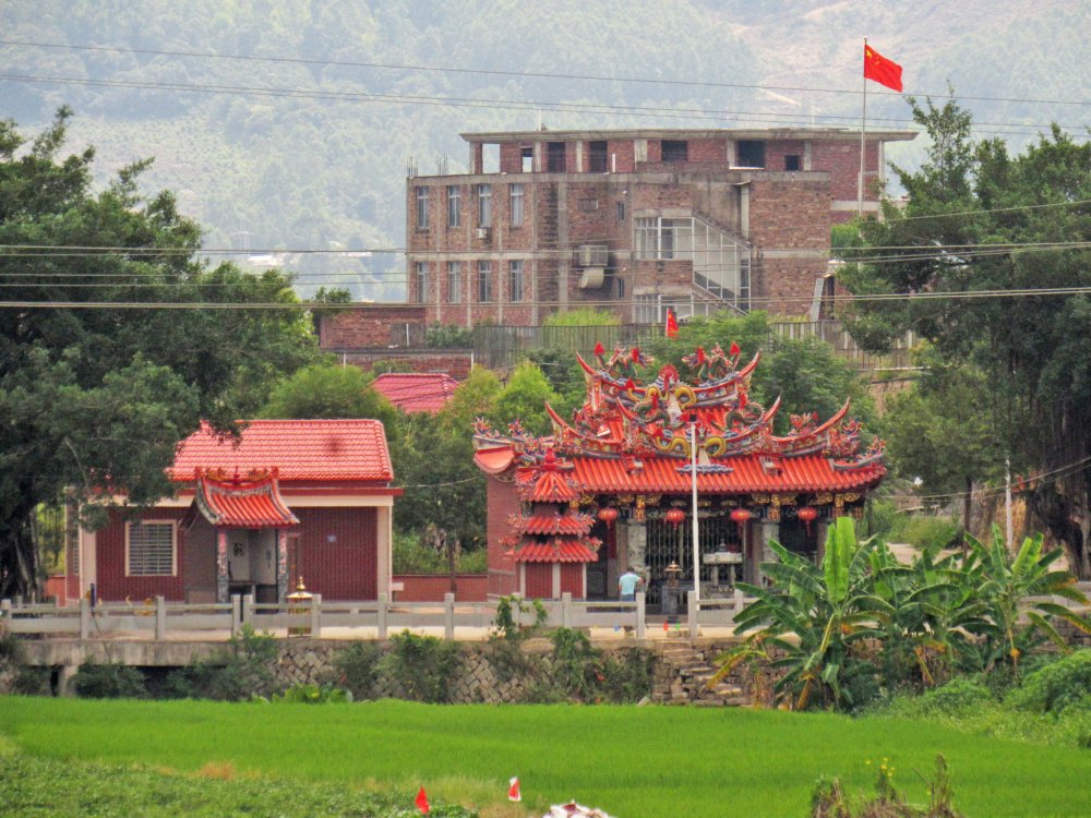 省级乡村旅游特色村—南安梅山镇灯光村