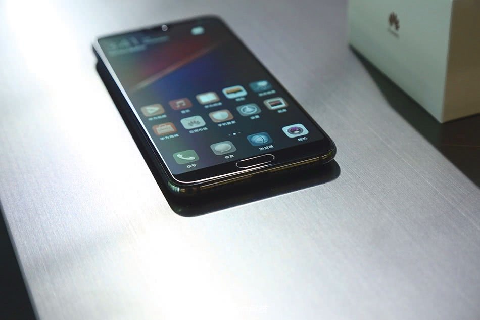 作为华为的高端旗舰机,华为p20pro在去年的时候真的很威风,要知道mate