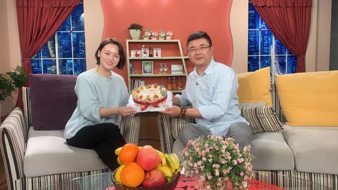 互动留言双重好礼|"陶婚九周年 情谊美又坚",《扯扯老空》9周年,哪个