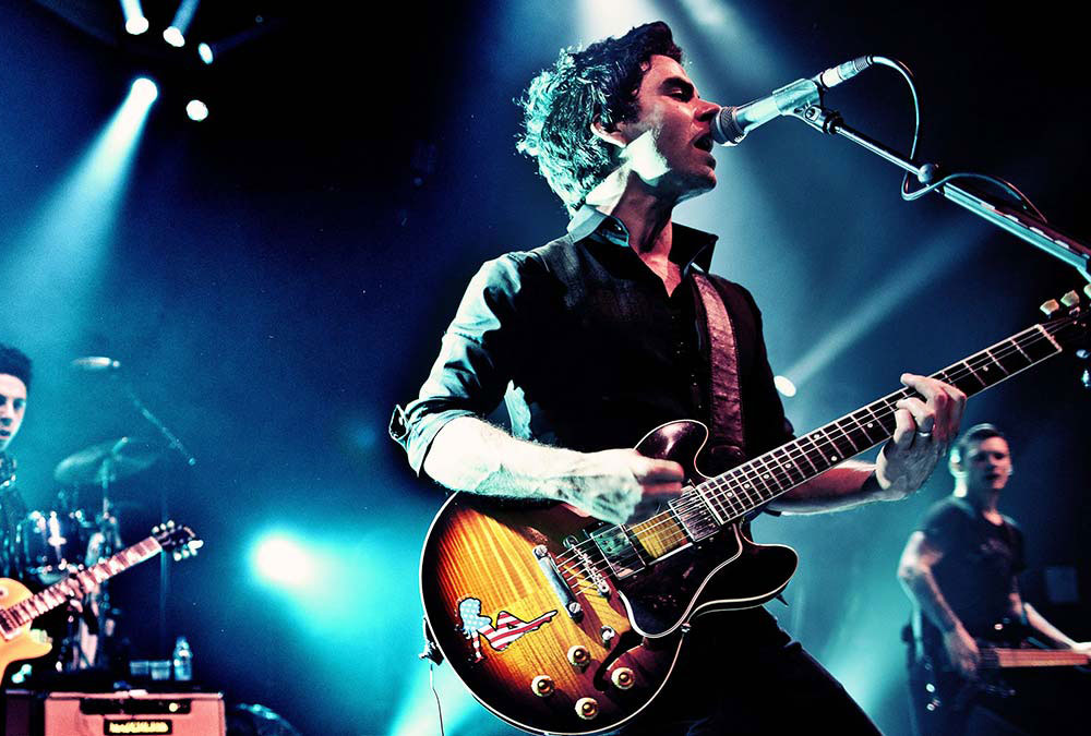 图源:乐队官网不知道大家有没有留意到,britpop,英伦摇滚其实只是针对