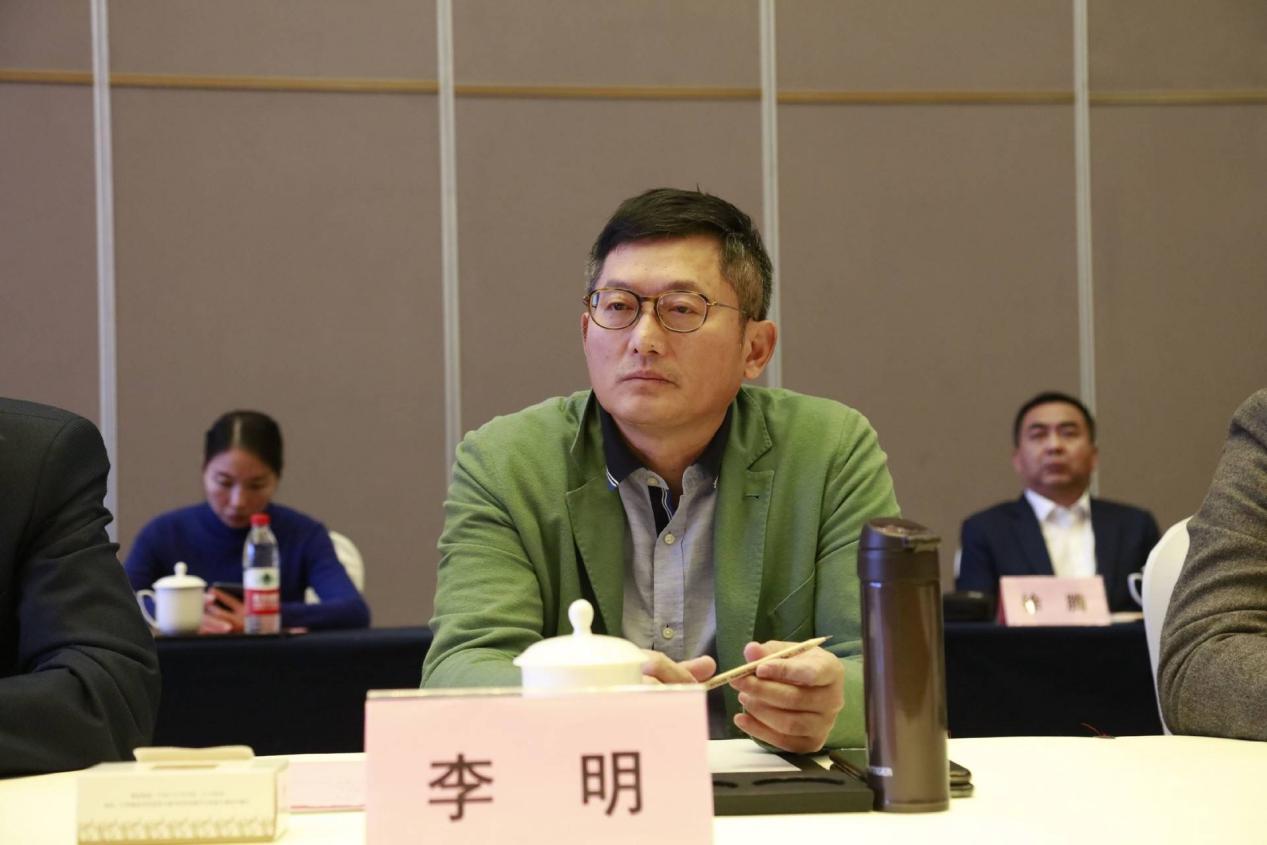 抚州市副市长方百春,临川区委书记区长董东明出席了本次推介会并为