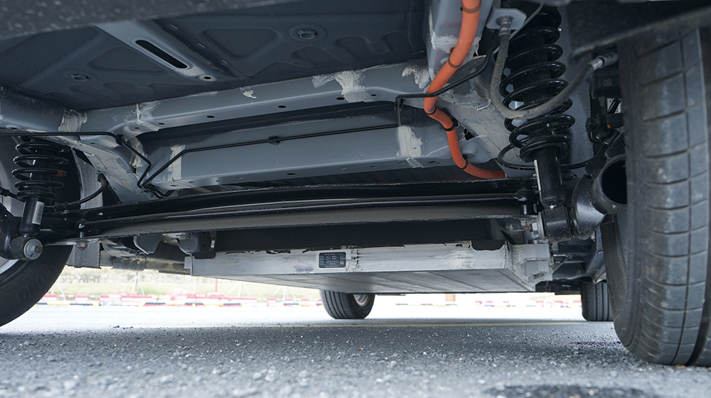 好看好开市区代步刚好比亚迪e2标准续航版试驾测评