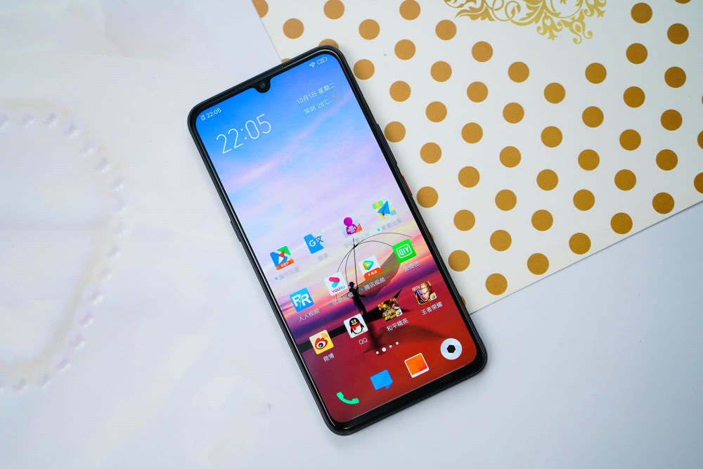 vivo开始发力iqoopro5g版价格大跌只为阻击友商新品