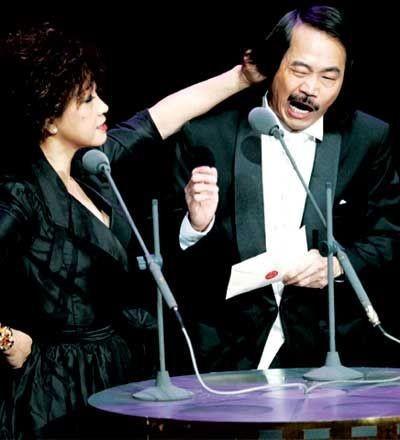 元华和元秋最佳"荧幕夫妻档"元华和元秋最佳"荧幕夫妻档"元华和元秋